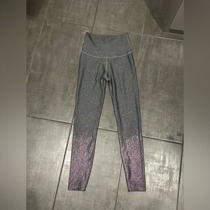 Beyond Yoga Leggings in Gray and Pink Ombre - Small